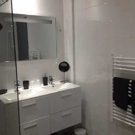 La Batisse Chambres D'hotes Frühstückspension
