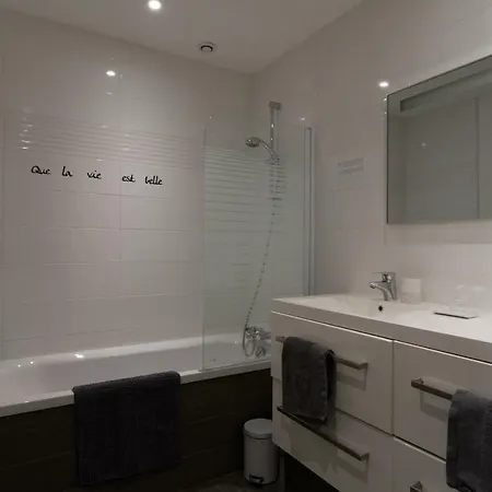 La Batisse Chambres D'hotes Frühstückspension